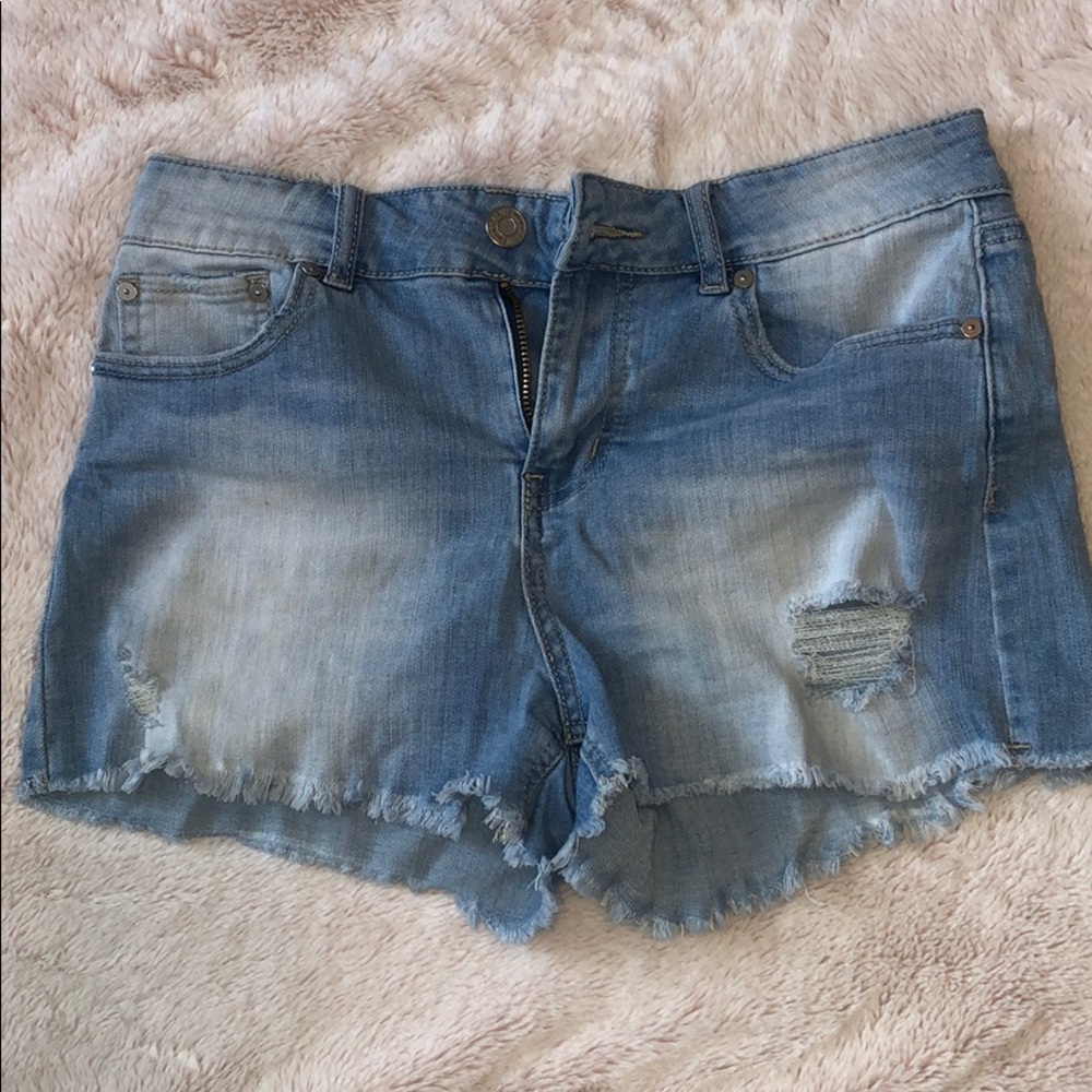 Cut off shorts